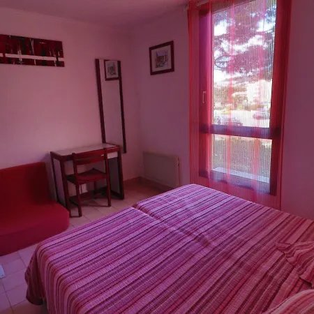 38m² Climatise Avec Terrasse Et Parking Prive Pour 4 Personnes - Fr-1-472a-270 Sète