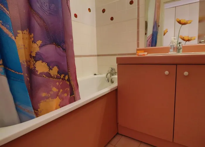 Appartement 38M² Climatise Avec Terrasse Et Parking Prive Pour 4 Personnes - Fr-1-472A-270 דירה Sète